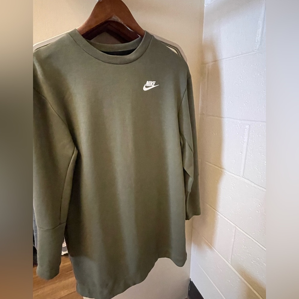 Nike Sportswear Tech Fleece- Women’s Long- Sleeve Dress
